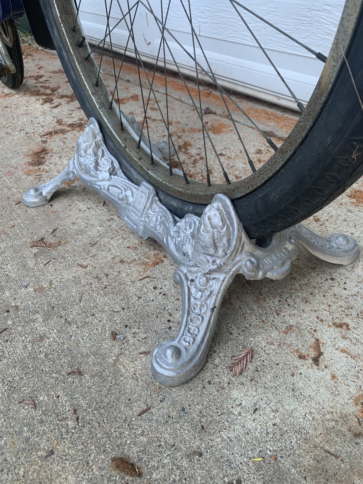 Withdrawn Cast Aluminum Bike Stand Archive (sold or withdrawn