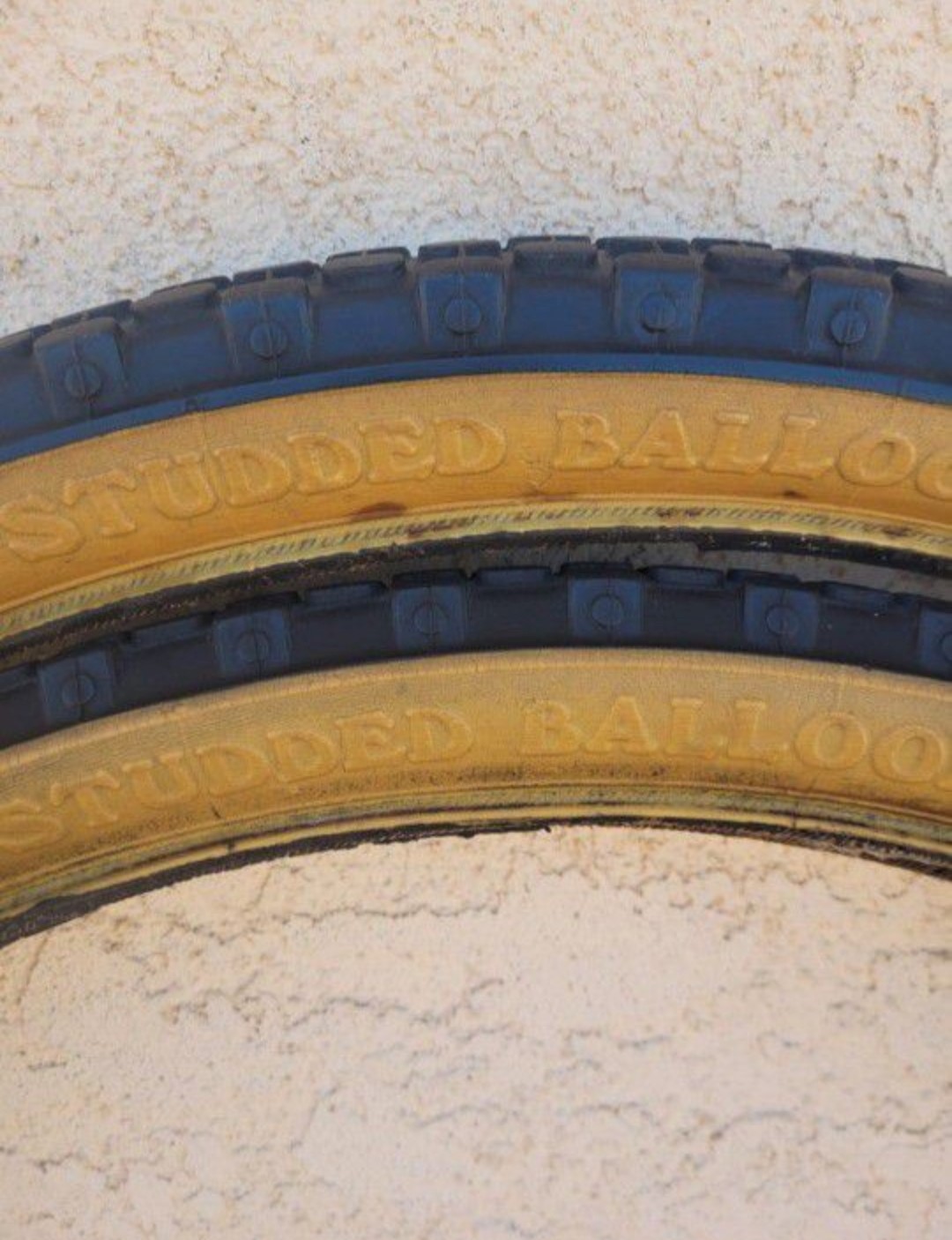 Schwinn Studded Balloon Gum Wall Tires for sale Sell Trade Bicycle