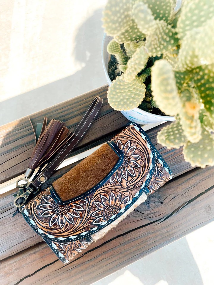 The Cactus Flower The Cactus Flower Accessories