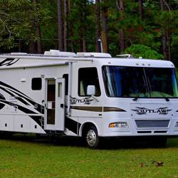 Credit Union Repo RV: Where to Buy Repossessed Motorhomes