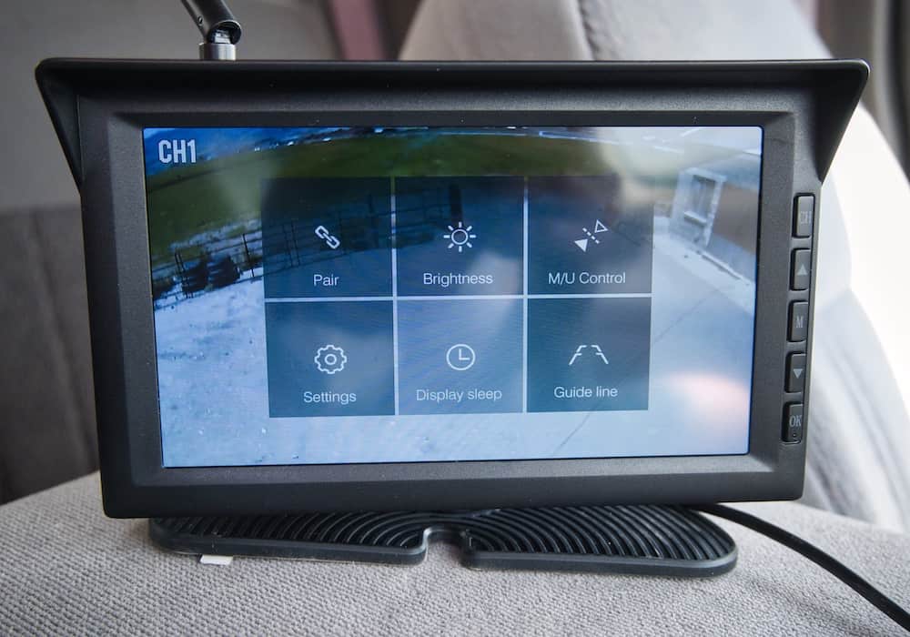 Auto Vox Solar Wireless RV Backup Camera Review & Setup