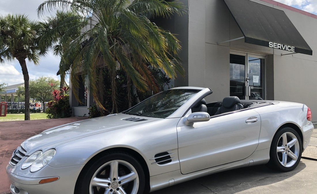 2004 Mercedes SL500 The Car Bar