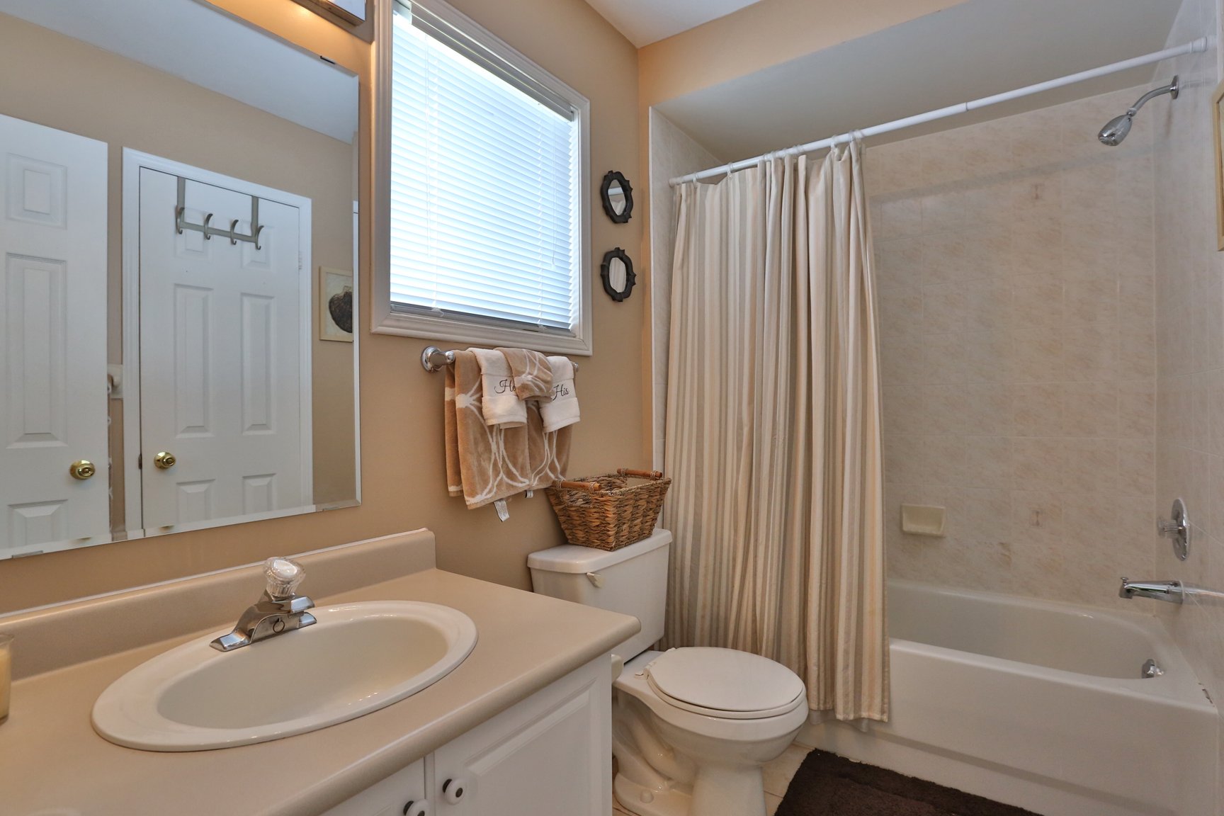 Freehold Townhome in Burlington The Cardamone Group