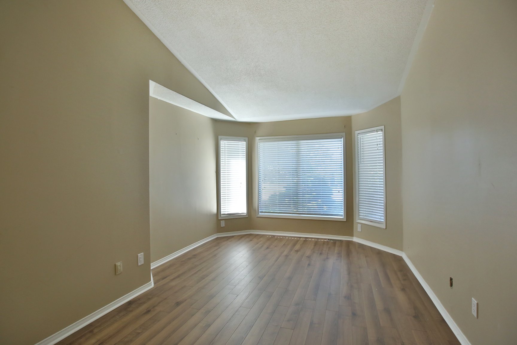 1240 Westview Terrace 59, Oakville Bungalow Condo Townhouse The