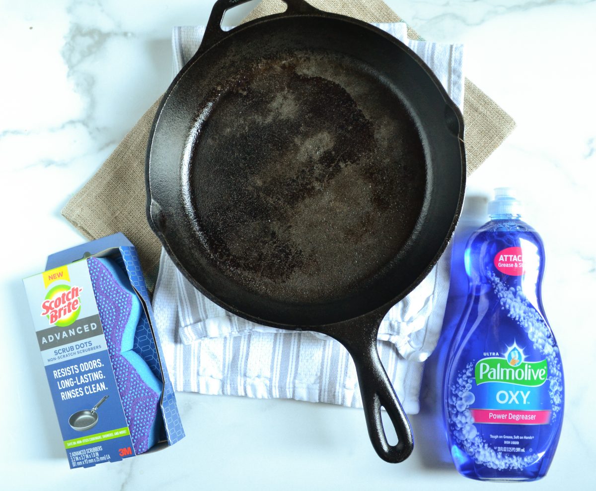 How to Clean a Cast Iron Skillet The Cards We Drew