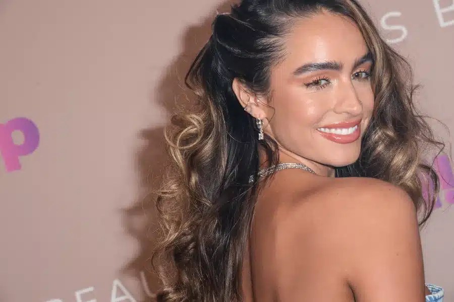 Sommer Ray Age and The Life of Social Media Fitness Icon