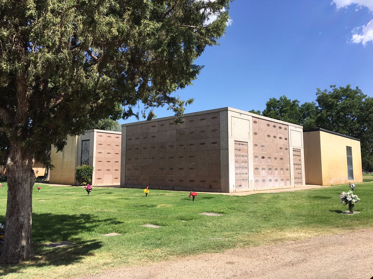 2 Single Crypts for Sale 12Kea! Resthaven Memorial Park Lubbock, TX