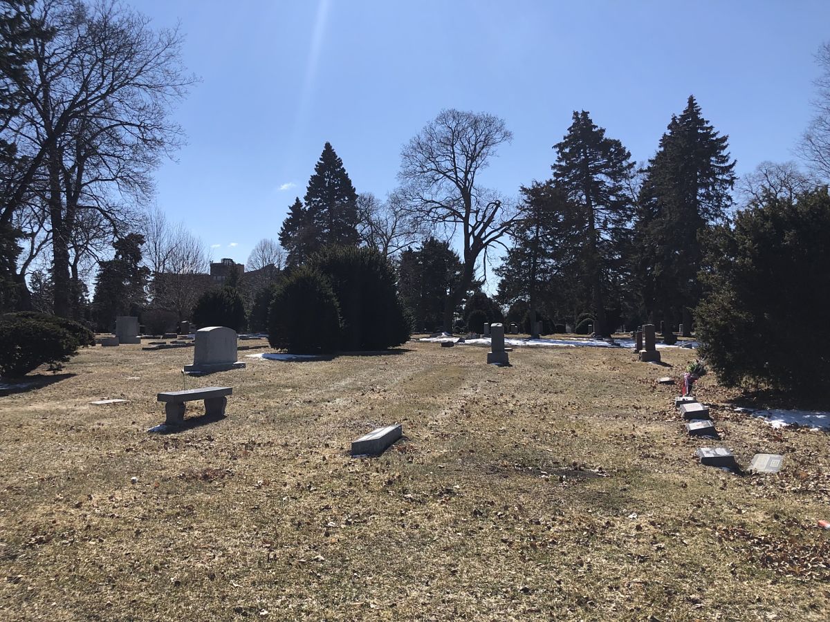 7 Single Grave Spaces 7Kea! Memorial Park Cemetery Skokie, IL Section