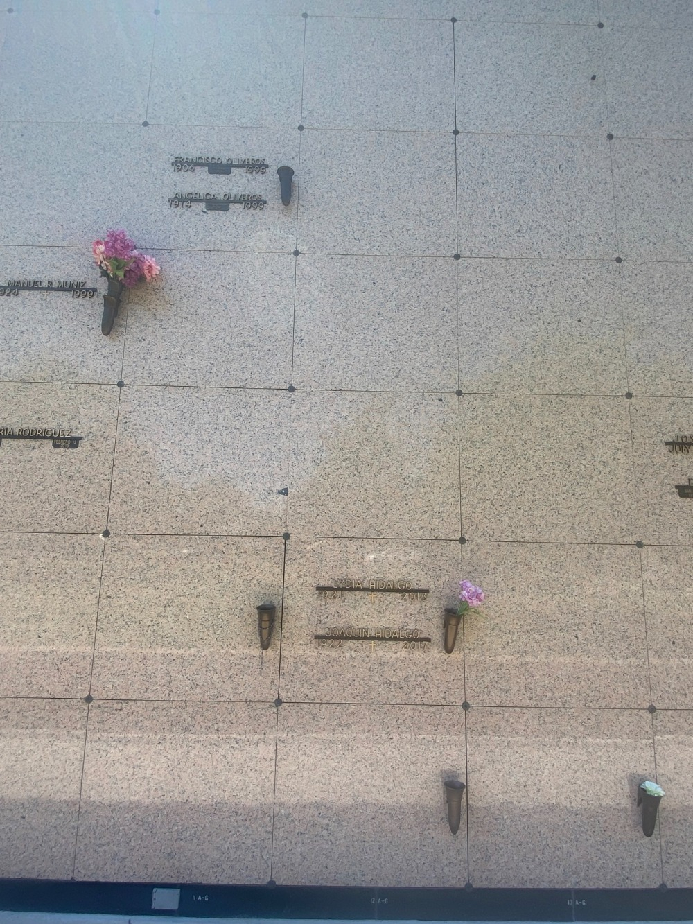 City of Commerce CA Buy Sell Plots Lots Graves Burial Spaces Crypts