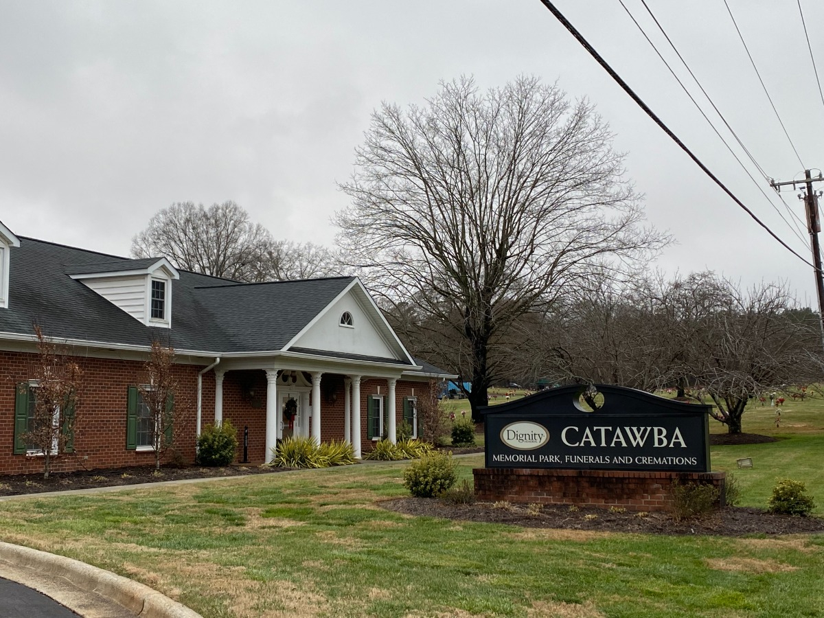 2 Single Grave Spaces for Sale 1800ea! Catawba Memorial Park Hickory