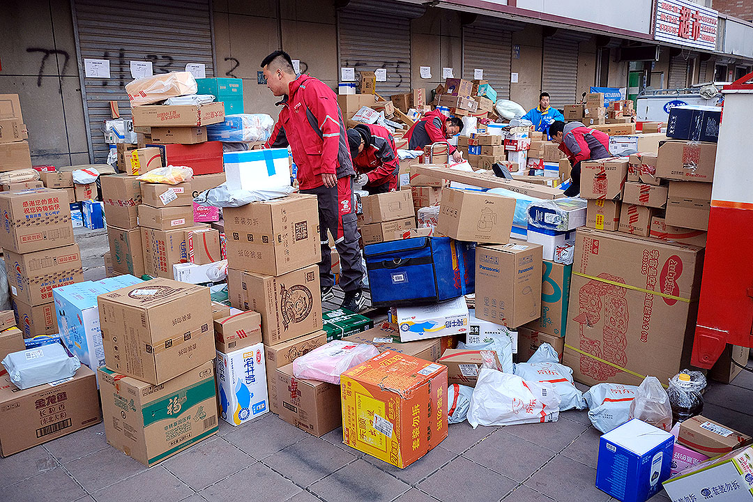 Delivering packages for Chinese logistics companies pays terribly, according to new report The