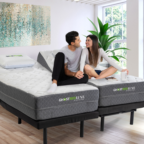 Dang girl, I'm buying whatever you're selling (17 Photos)