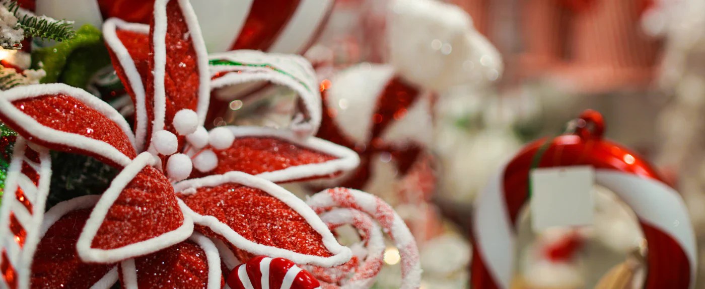 Your Holiday Decorating Schedule Guide Seasonal Decor 101