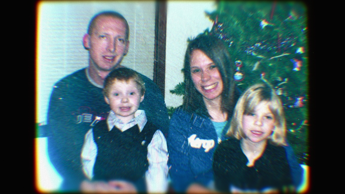 Dave Kroupa’s ExGirlfriend Amy Flora and Their Kids Have Moved on Today