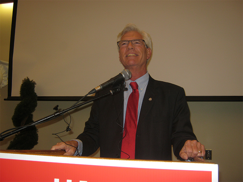 Jim Carr reclaims Winnipeg South Centre for Liberals