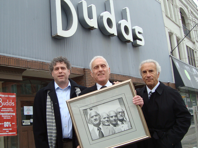 Kitchener clothing store to close after 89 years