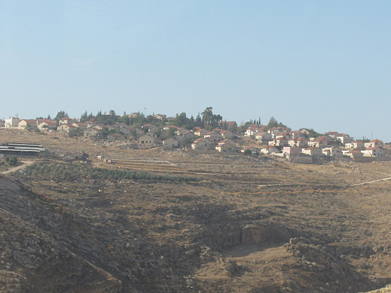 Pregnant Israeli woman stabbed in West Bank