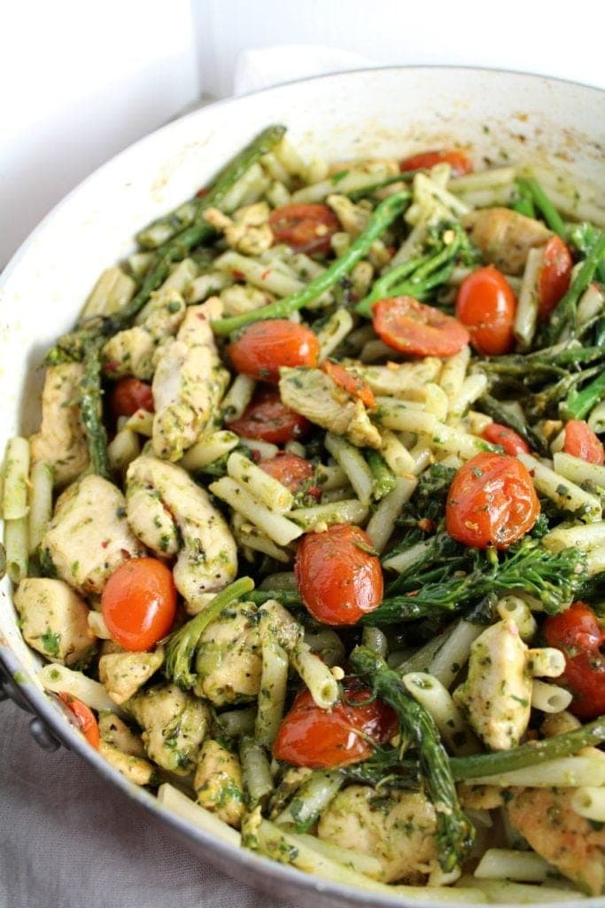 Chicken Broccolini Pesto Pasta The Clean Eating Couple