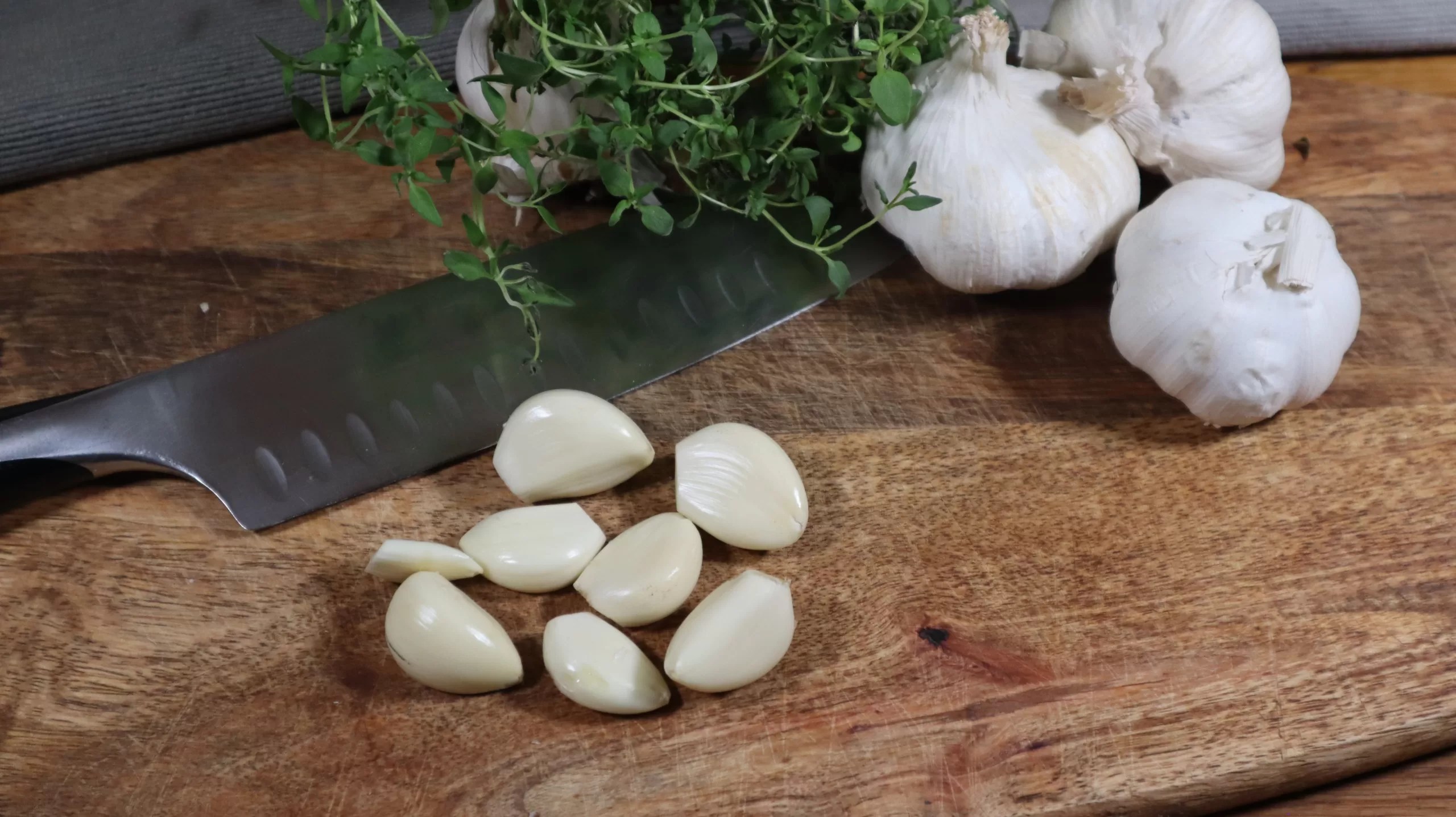 How to Mince Garlic (Step by Step) The Coconut Mama