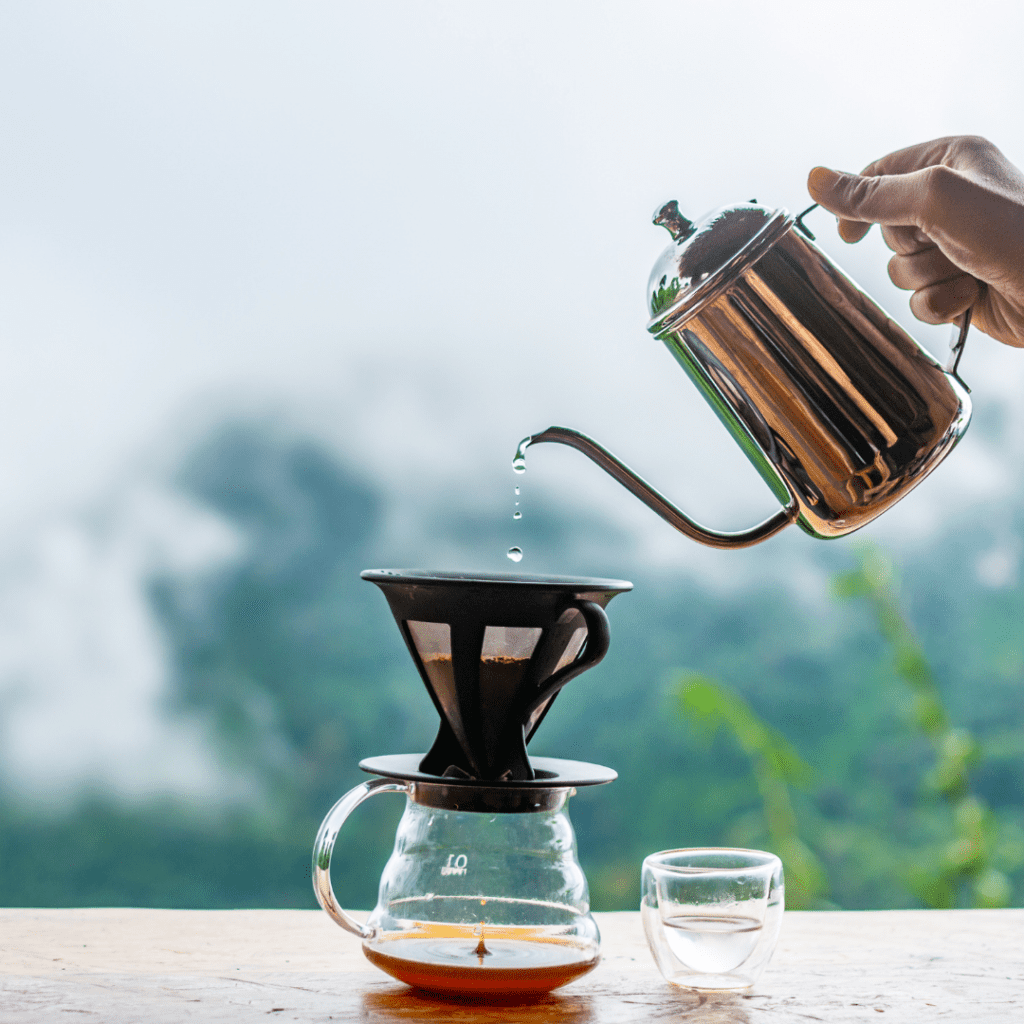 What is in Americano Coffee? The Differences and the Origin The