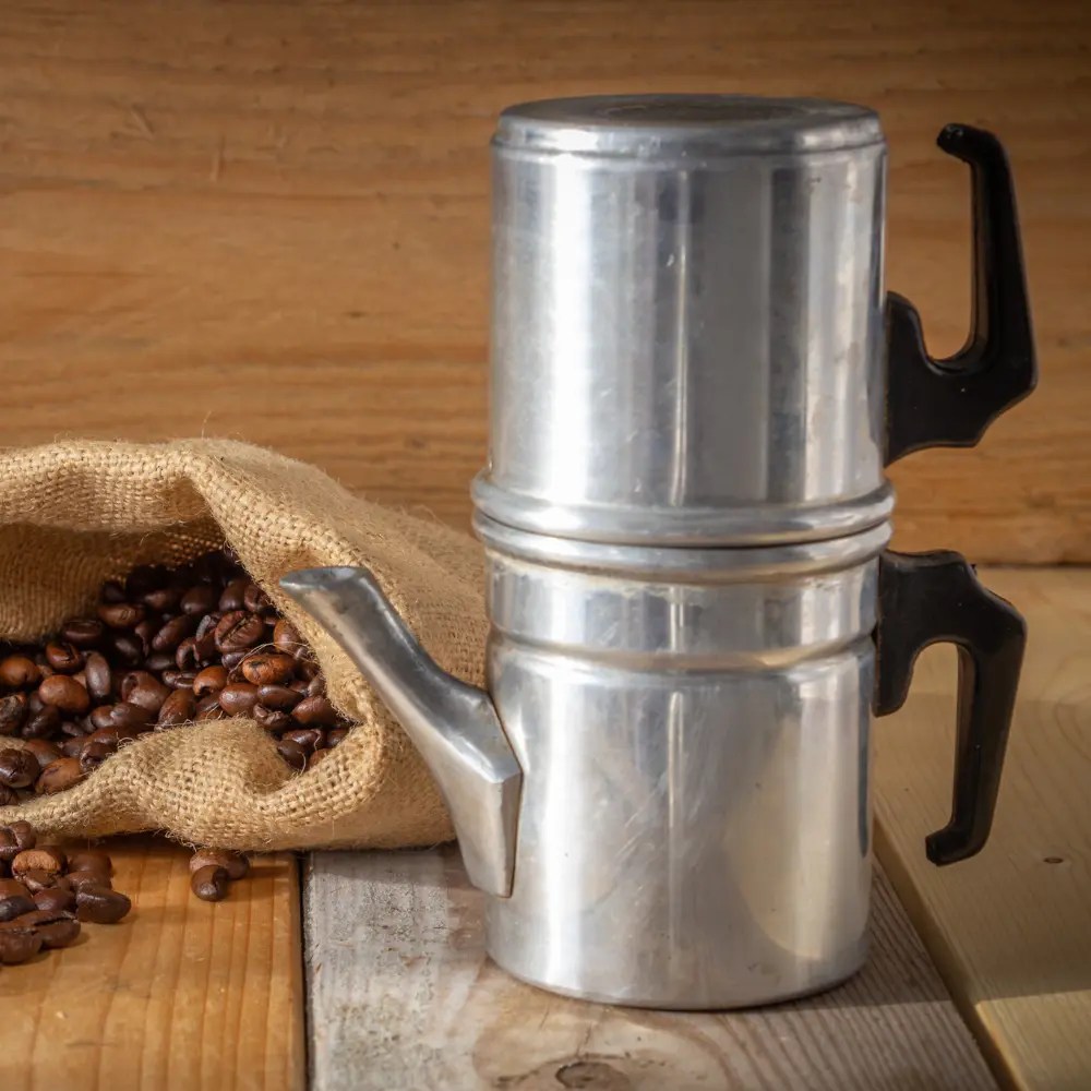 Neapolitan Coffee Makers Unravel the Secret to Authentic Italian