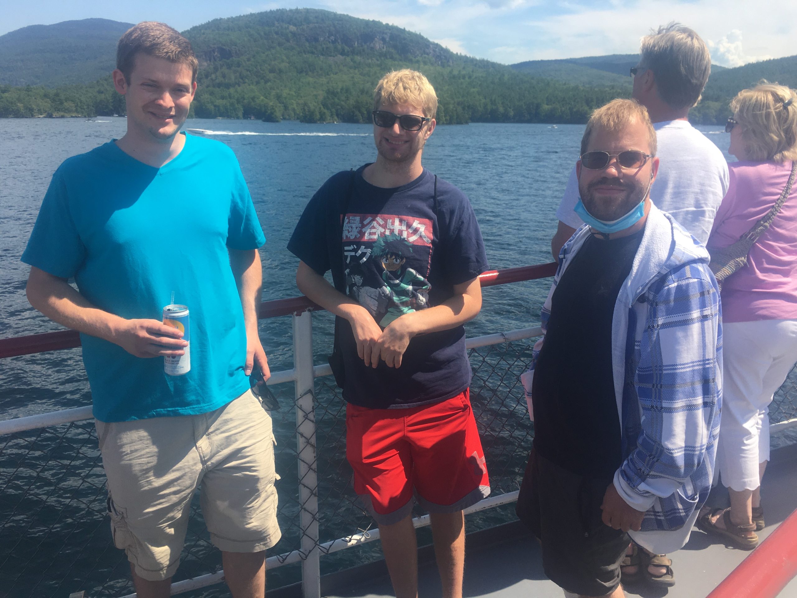 "Our House" Cruise at Lake The College Experience