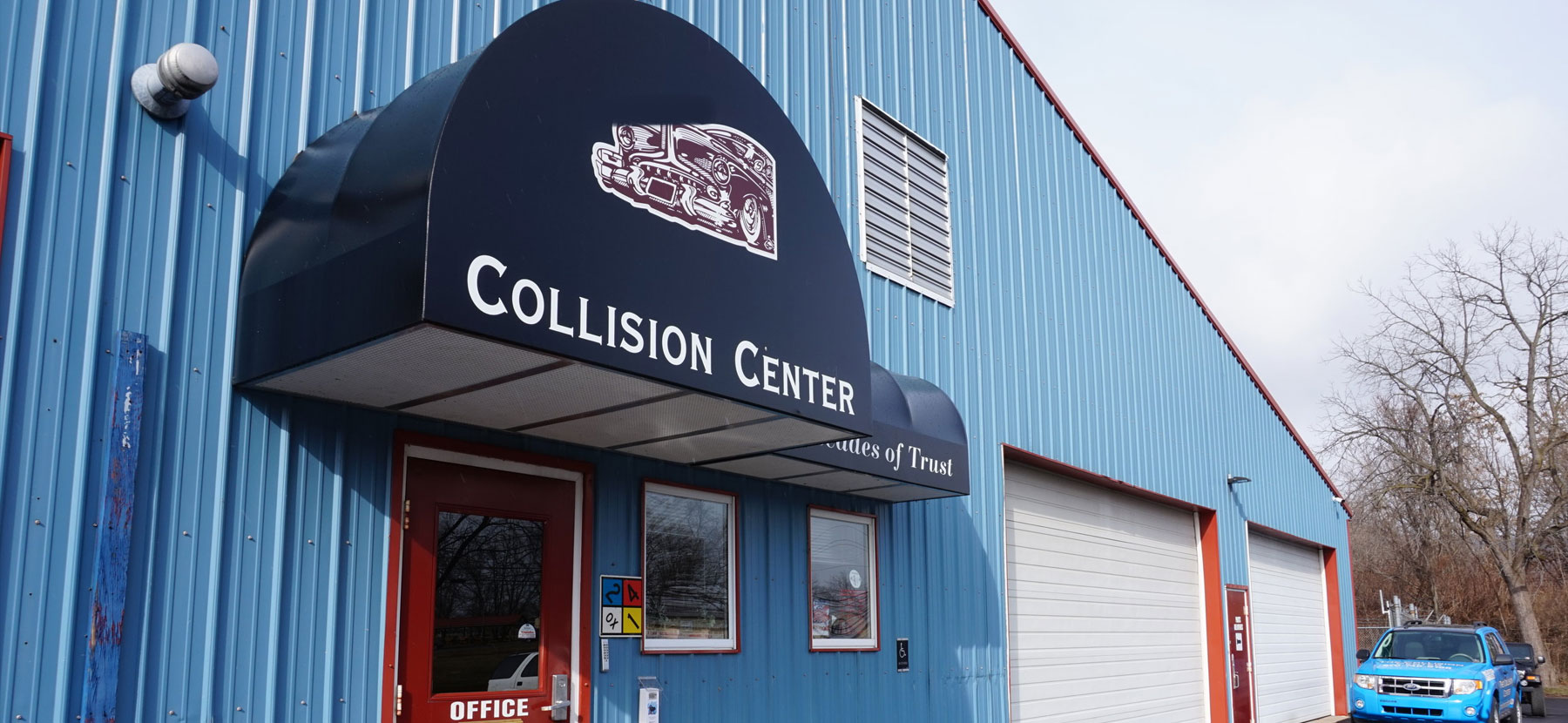 Lock Haven Auto Body Shop Collision Repair & Truck Bed Covers CC