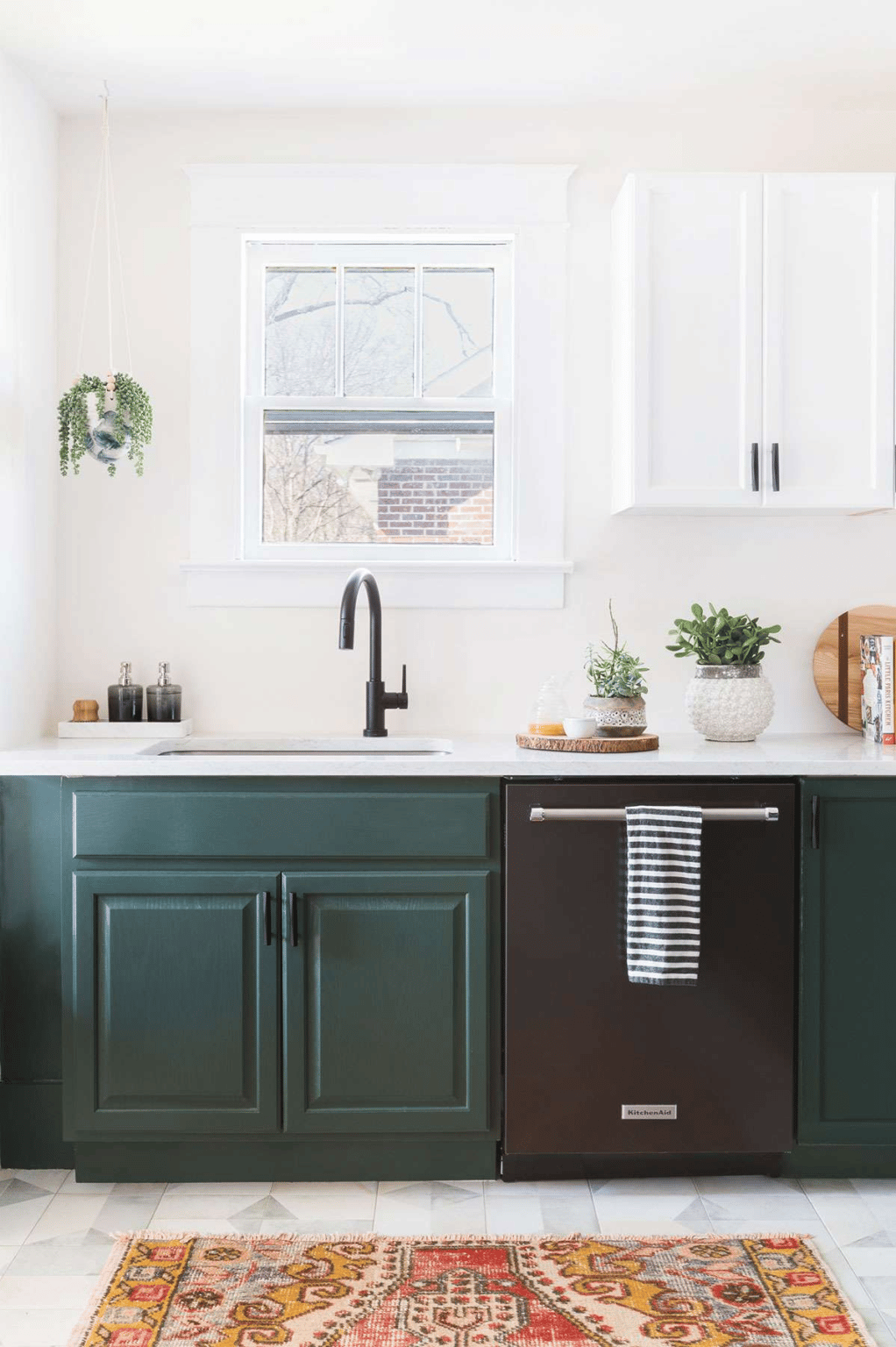 Best wall colors for a small kitchen