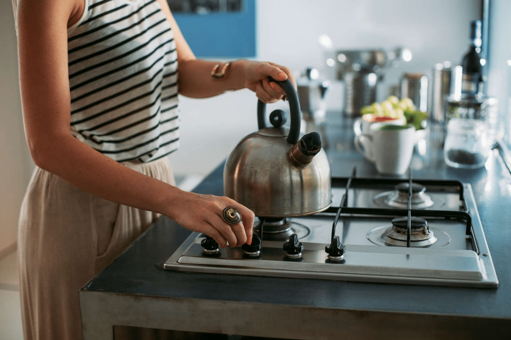 Gas Stove vs. Electric The Clean Cooking Debate The Compact Kitchen