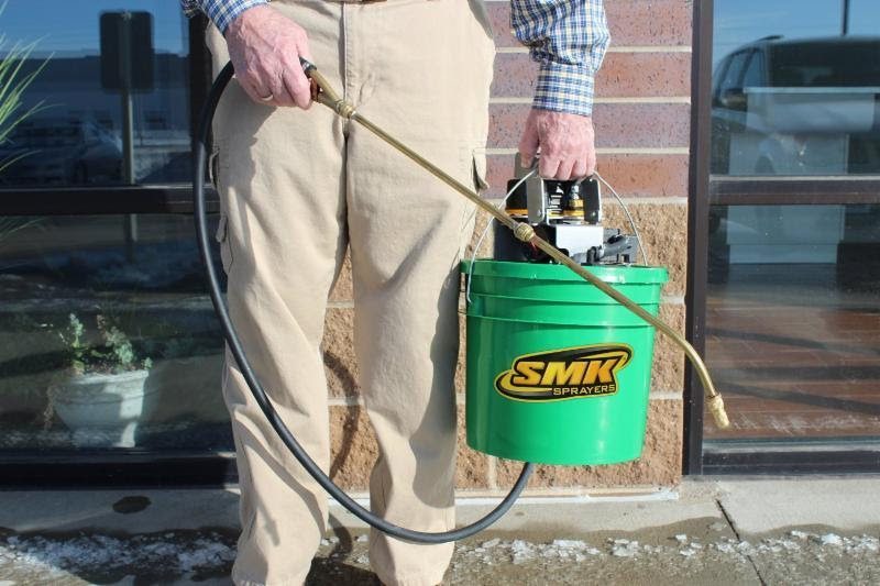 SMK Sprayers Battery Powered Bucket Pump Sprayers