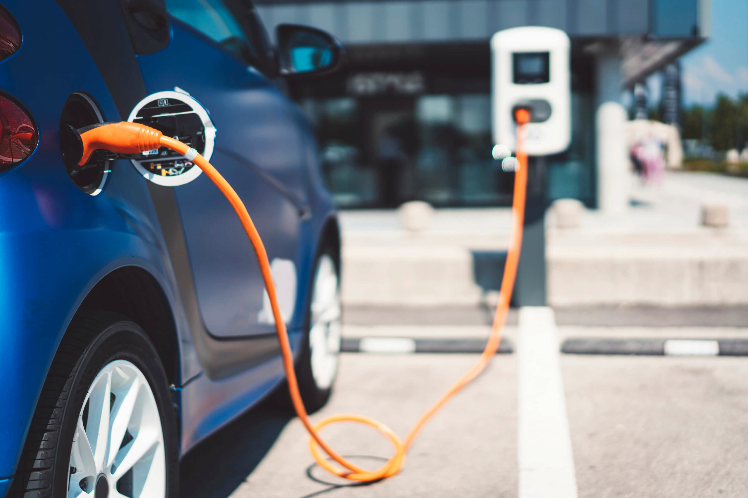 Learn 10 Things to Consider Before Buying an Electric Vehicle