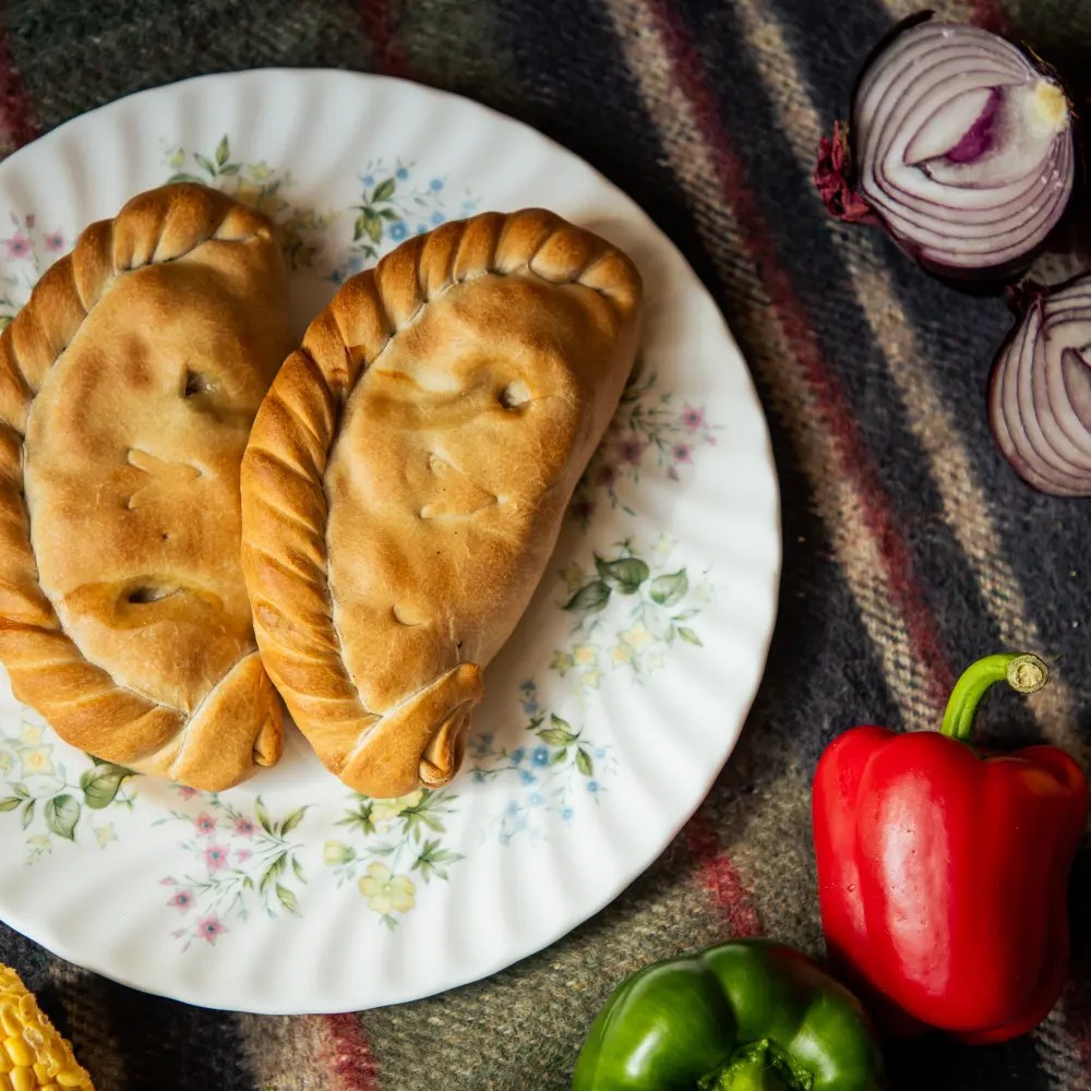 Medium Vegetable Cornish Pasties x 6 The Cornish Hamper Store