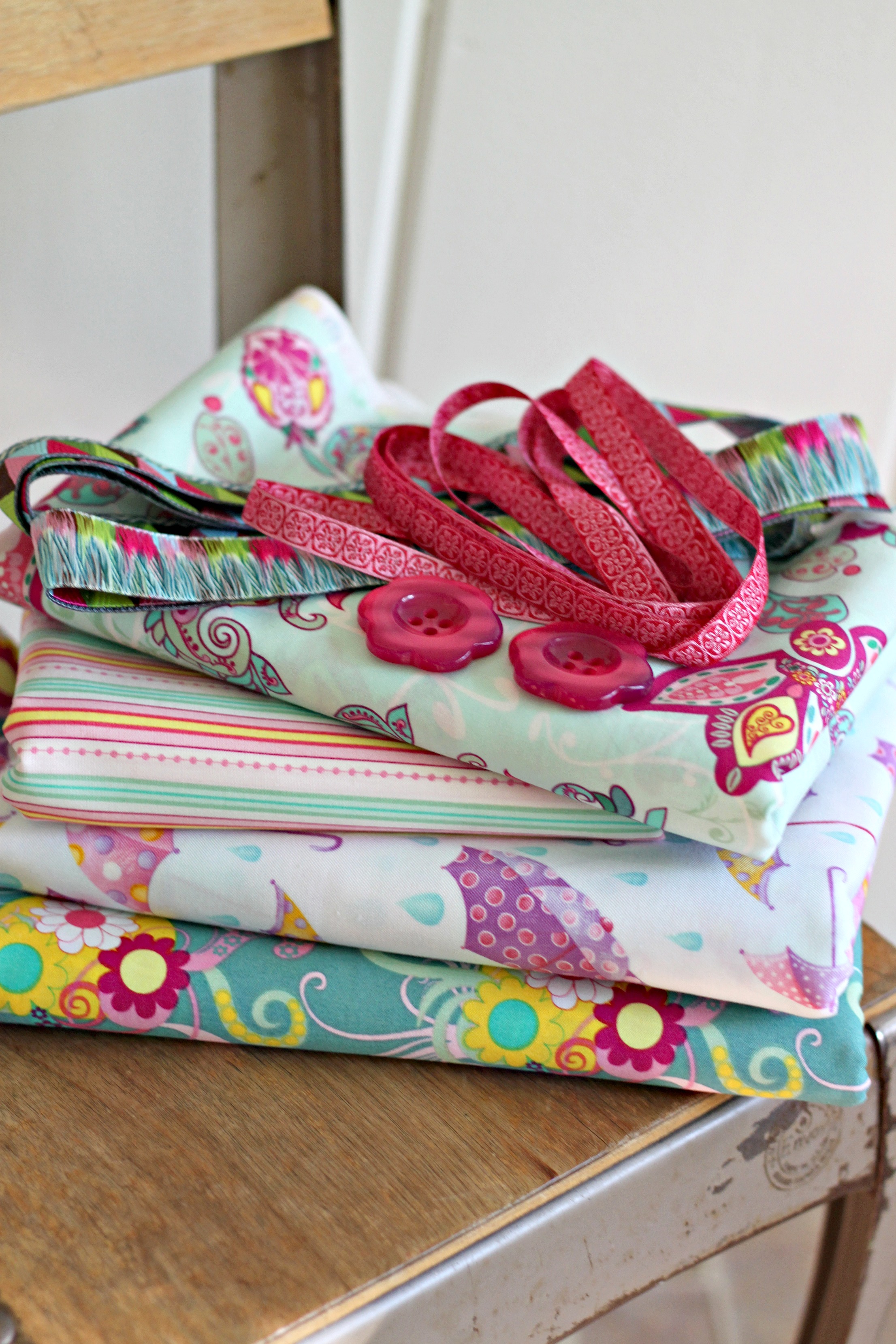 Fabric Destash Sale from The Cottage Mama. The