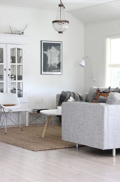 grey43