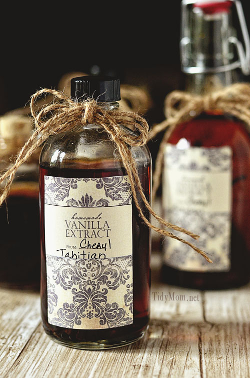 Gift Giving is a Breeze with these 65+ Handmade Gifts Family and Friends Will Want To Get!