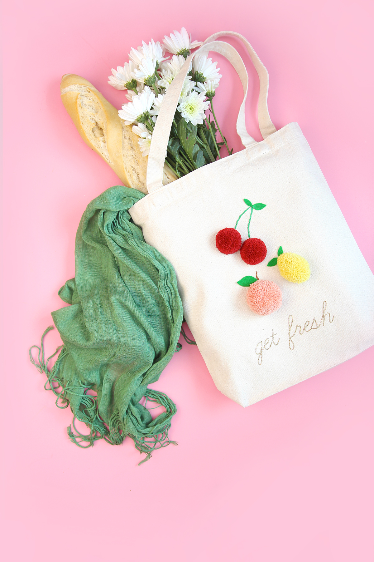 Gift Giving is a Breeze with these 65+ Handmade Gifts Family and Friends Will Want To Get!
