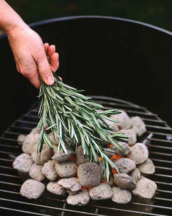 Barbecue Hacks /// Why Didn't I Think Of That - The Cottage Market
