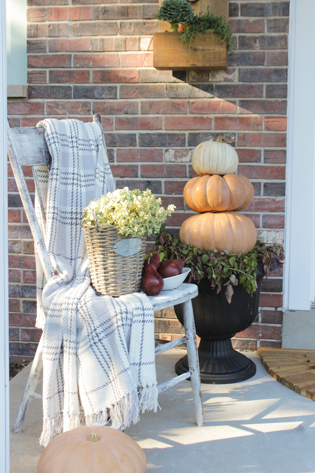 Fabulous Farmhouse Fall Porches With Tons Of Charm The Cottage Market