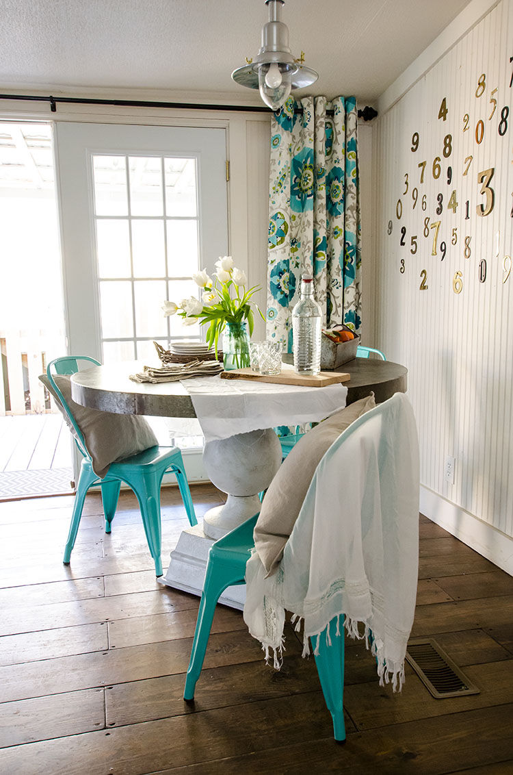 Farmhouse of the Month: Shabby Creek Cottage | The Cottage Market