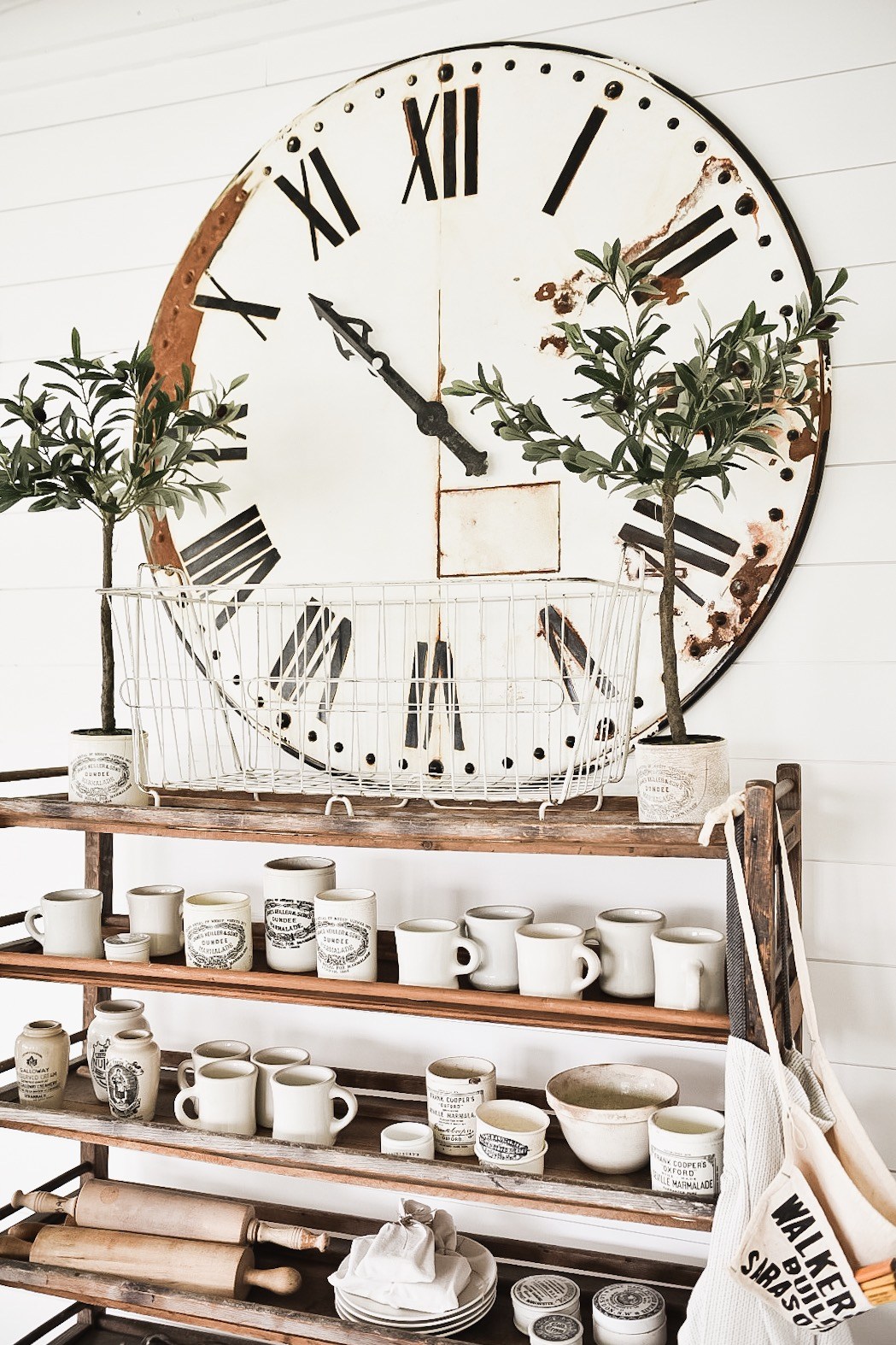 This gorgeous large wall clock was a farmhouse DIY that looks amazing with this kitchen bar