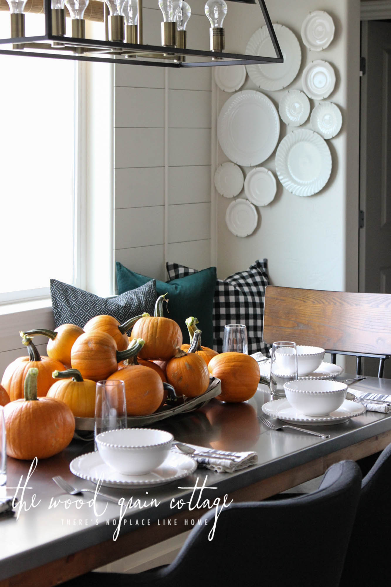 Come and visit us as we share Quick & Easy Ideas To Add Farmhouse Fall Chart To yYour Home. You won't beleive what you can do in 10 minutes!