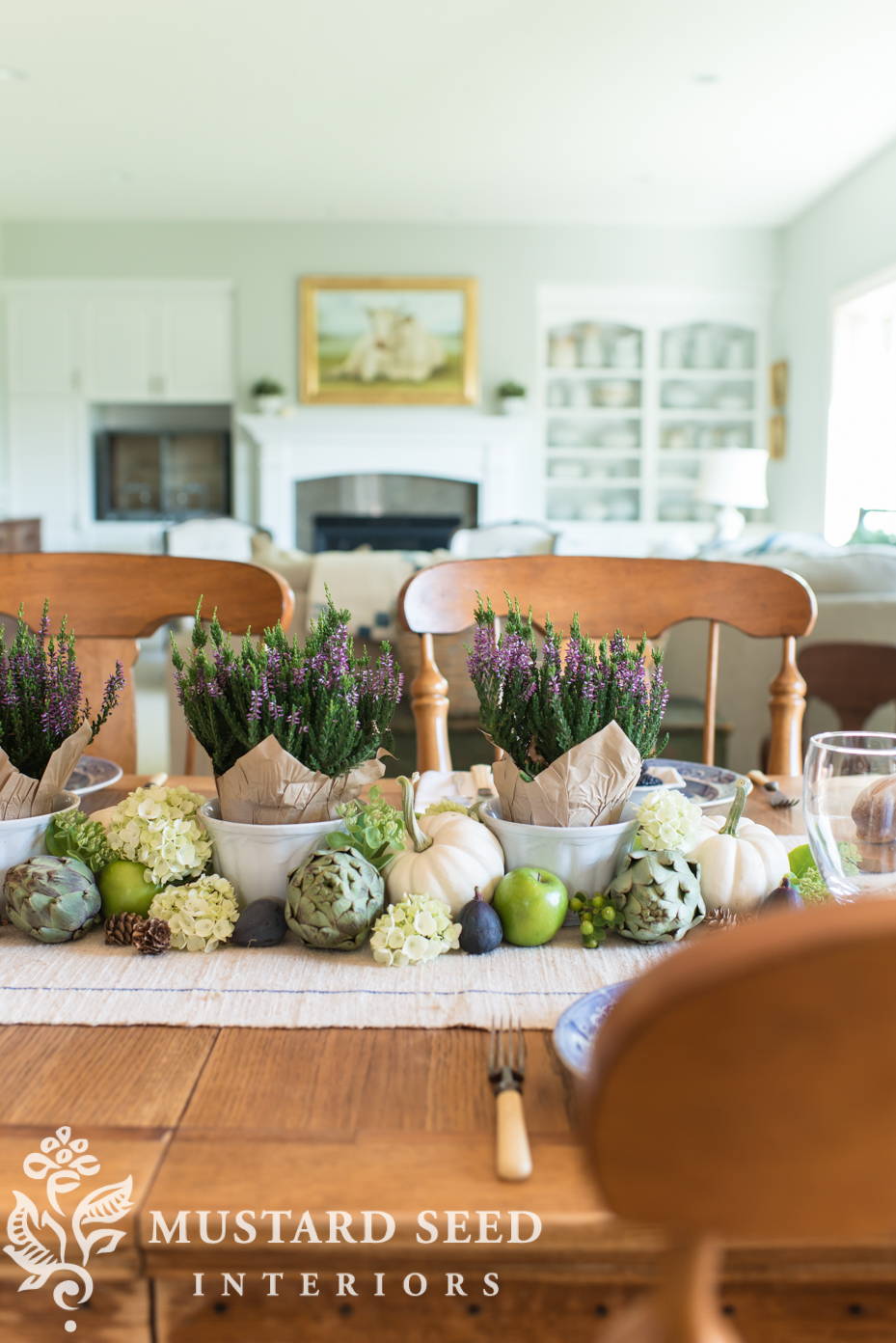 Come and visit us as we share Quick & Easy Ideas To Add Farmhouse Fall Chart To yYour Home. You won't beleive what you can do in 10 minutes!