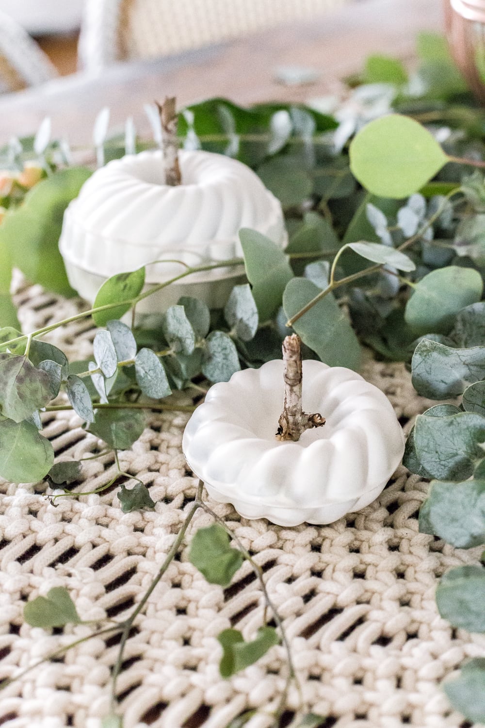 Come and join us and check out some New and Fantastic Farmhouse Decor DIYS and Ideas today! If you adore the Farmhouse Style...prepare to fall in love!