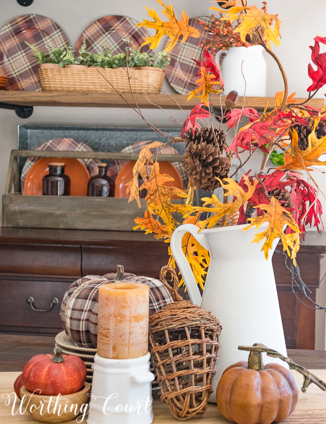 Come and join us and check out some New and Fantastic Farmhouse Decor DIYS and Ideas today! If you adore the Farmhouse Style...prepare to fall in love!