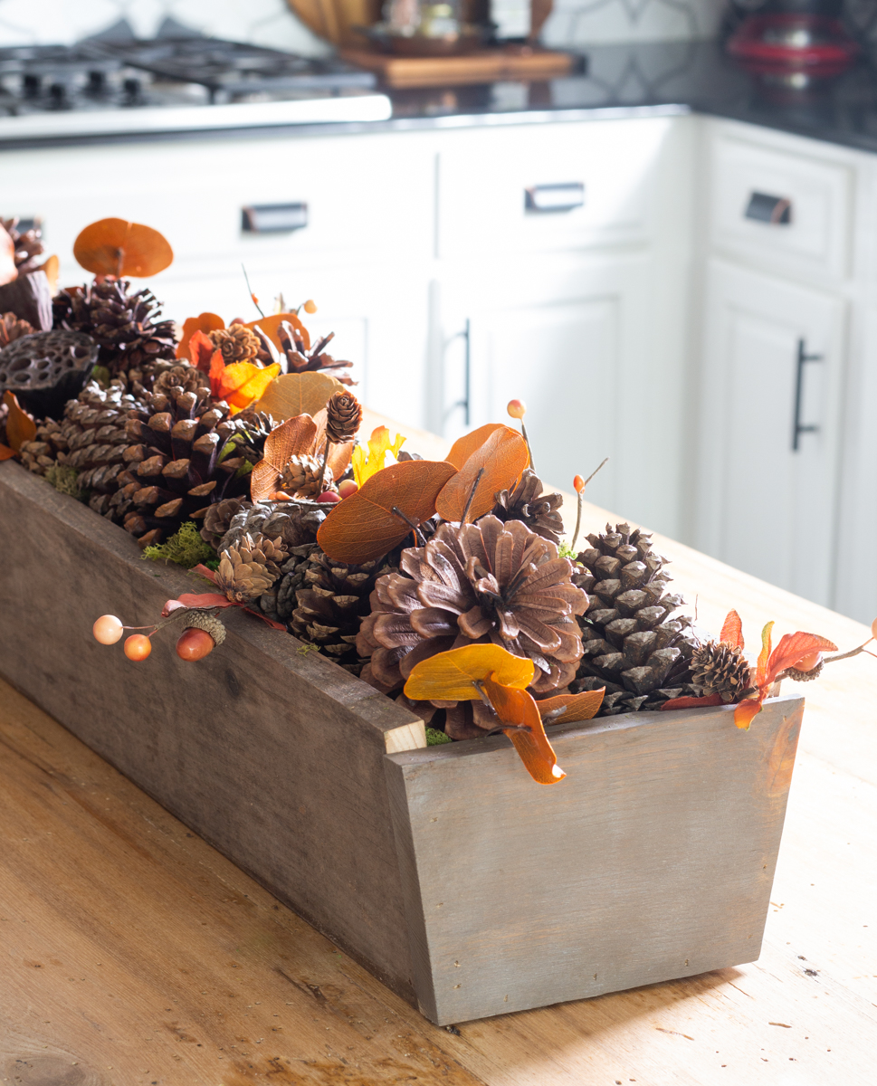 Come and join us and check out some New and Fantastic Farmhouse Decor DIYS and Ideas today! If you adore the Farmhouse Style...prepare to fall in love!