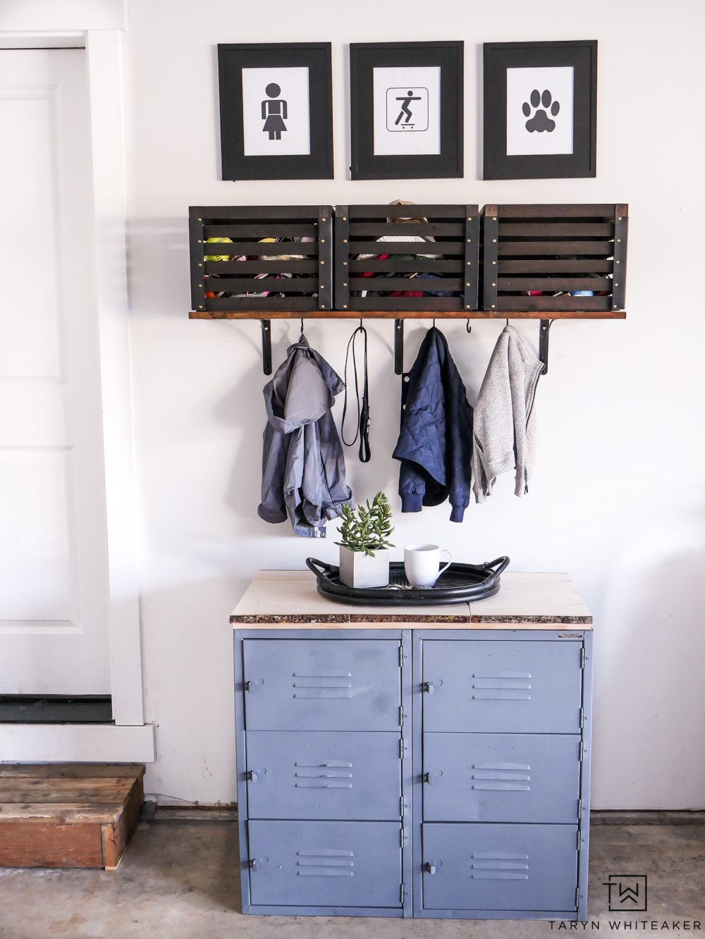 Come on in and enjoy some of these Stunning and Sensational Farmhouse Thrift Store Makeovers! It's amazing what can be done with a Thrifted piece!