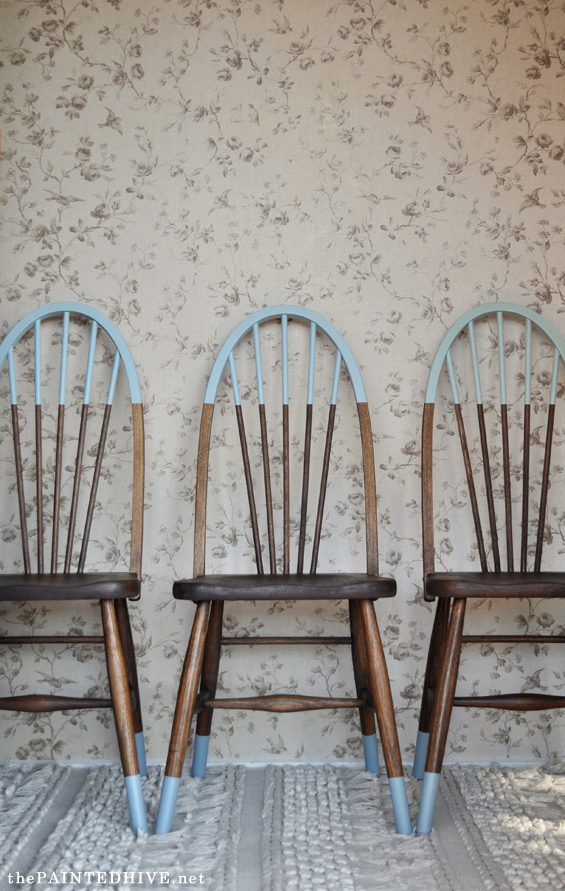 Come on in and enjoy some of these Stunning and Sensational Farmhouse Thrift Store Makeovers! It's amazing what can be done with a Thrifted piece!