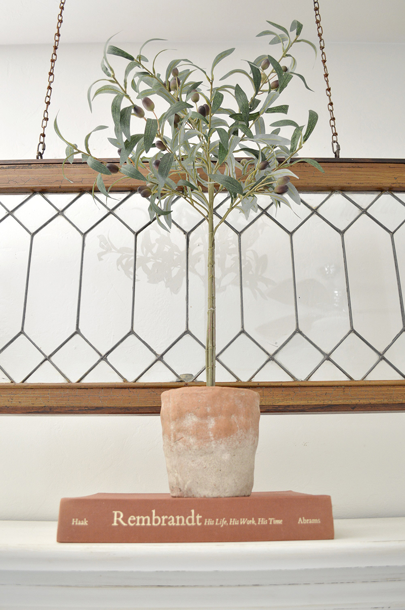 We have a wonderful Collection of New, Fabulous and Fun Farmhouse DIYS and Ideas. You will be so totally inspired by the DIYS and Home Decor! Enjoy!