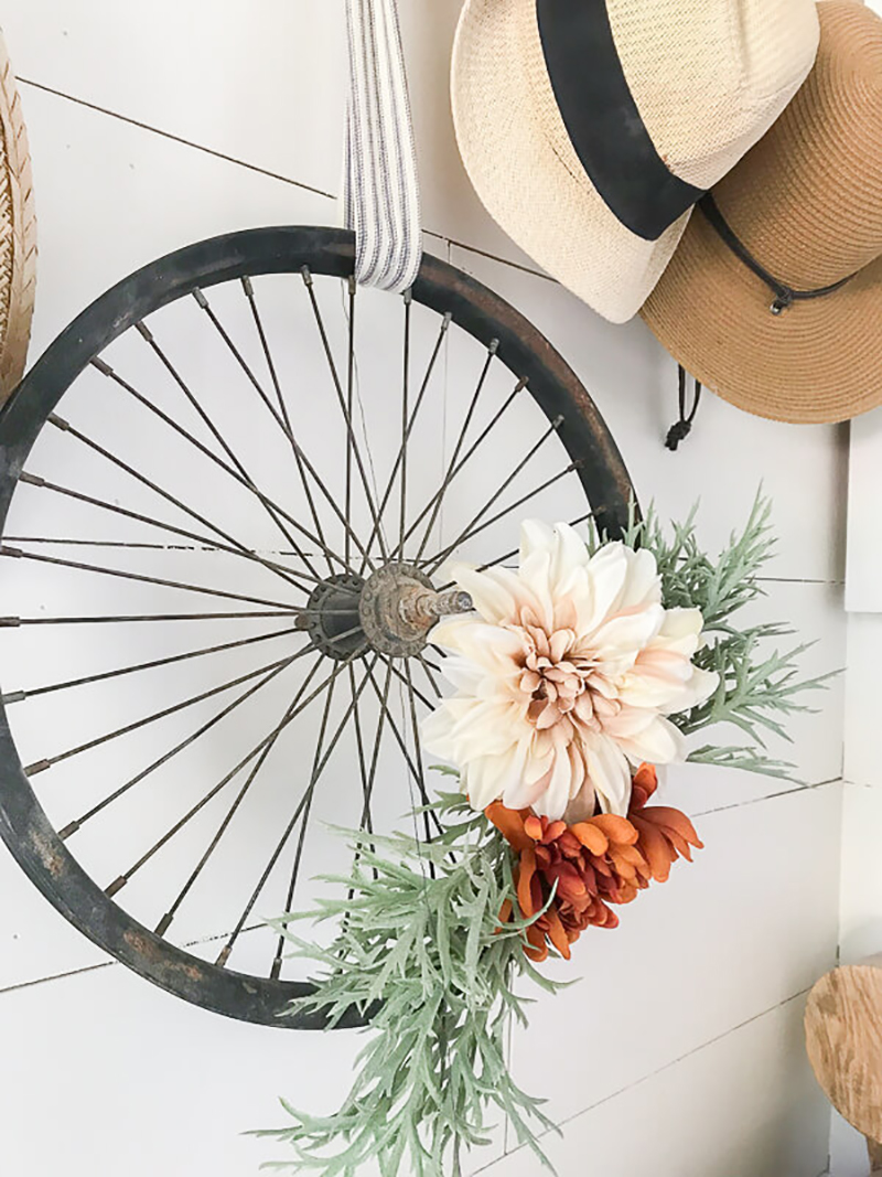 We have a wonderful Collection of New, Fabulous and Fun Farmhouse DIYS and Ideas. You will be so totally inspired by the DIYS and Home Decor! Enjoy!