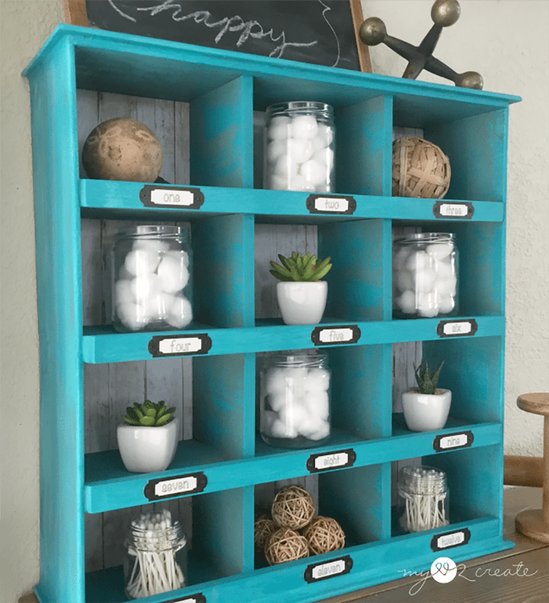 Inspirational Farmhouse Upcycled Drawer Ideas & DIYS is what it is all about here! From Trays to Tables you will see upcycled drawer magic happen!
